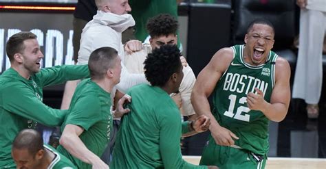 Boston Celtics NBA finaline yükselerek Warriors ın rakibi oldu