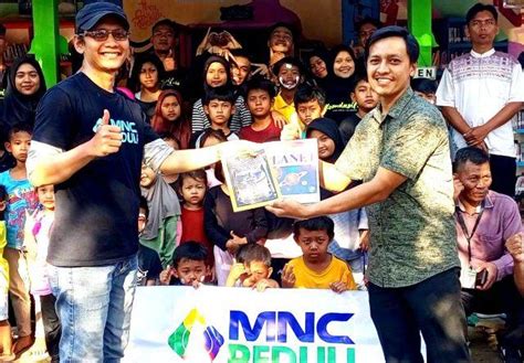 MNC Peduli Serahkan Bantuan Ratusan Buku Kepada TBM Guyub Rukun Sedayu