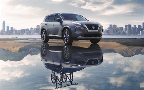 Nissan's 2021 Rogue Gets Beefed-Up Looks & Creature Comforts