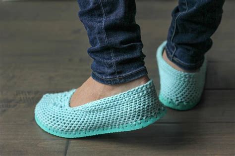 Free Crochet Slippers Pattern With Flip Flop Soles