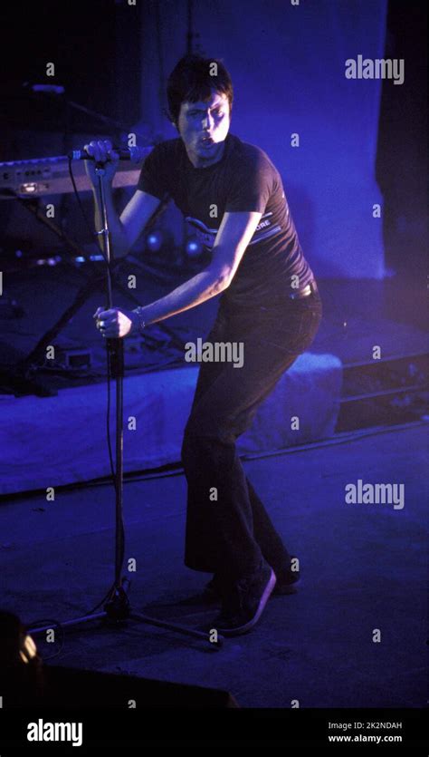 Brett Anderson Suede 1990s Hi Res Stock Photography And Images Alamy