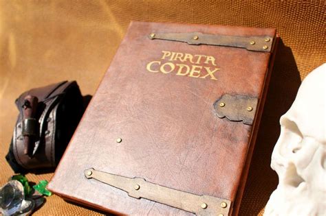The Pirate Code (Pirata Codex) Pirates of the Caribbean Book Replica ...