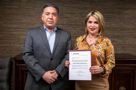 Nombran a Rosario Torres como oficial del Registro Público de la