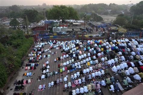 Muslims Gather At Jama Masjid In New Delhi To Celebrate The End Of The Holy Month Of Ramzan