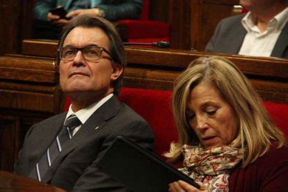 Artur Mas Imputado Seis Pasos Desde La Consulta Prohibida A La