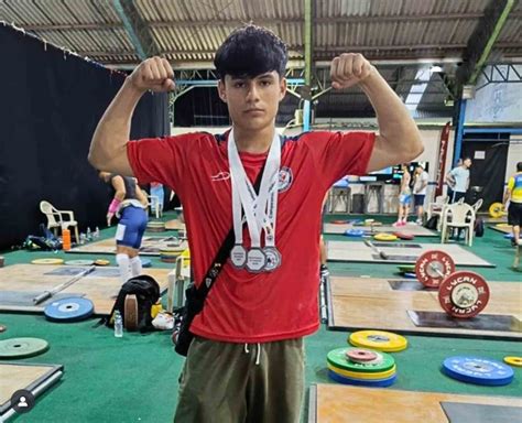 Pesistas regionales suman medallas en Sudamericano sub 17