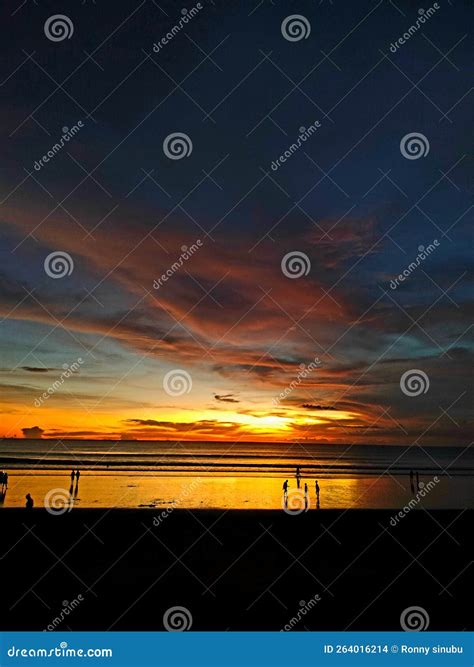 Sunset On The Beach Of Batu Belig Bali Stock Photo Image Of Belig