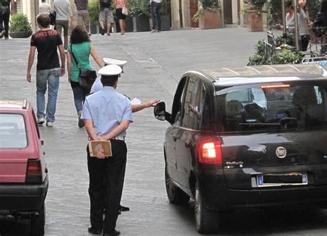 Residenti Aumentano I Parcheggi In Centro Le Nuove Strade