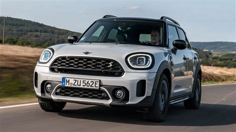 MINI Countryman Plug In Hybrid Review Gallery 2020 Carbuyer