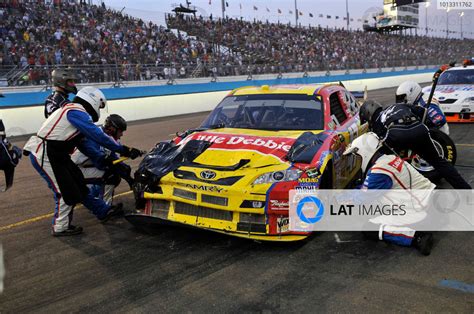 7 9 November 2008 Avondale Arizona USA Marcos Ambrose pitstop Â2008