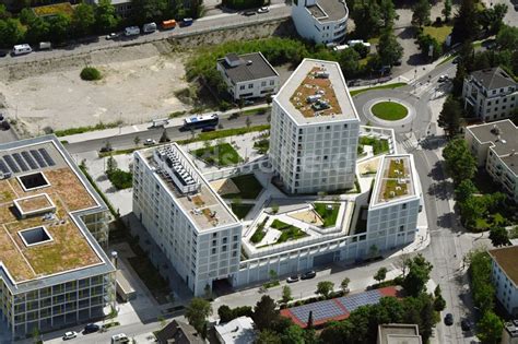 Luftbild München Mehrfamilienhaus Wohnanlage im Ortsteil Pasing