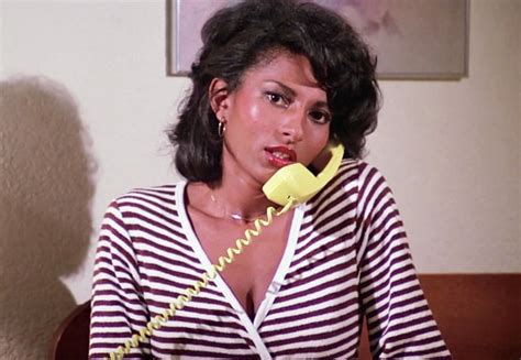 1975 Pam Grier Friday Foster Roldschoolcelebs