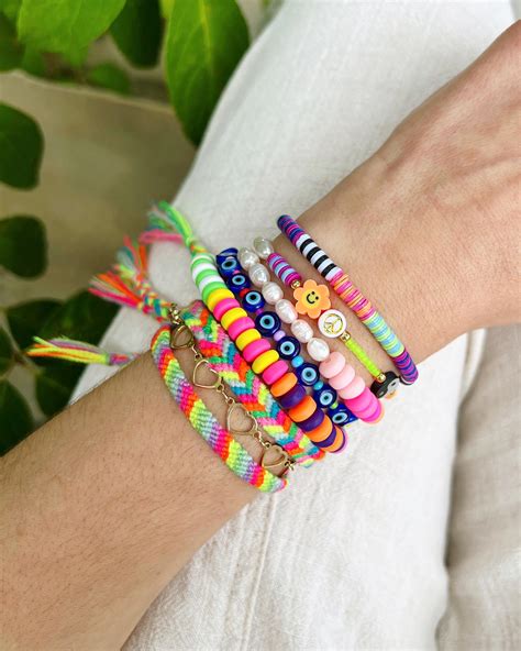 How to Make Stretch Bracelets that Won't Break - the neon tea party