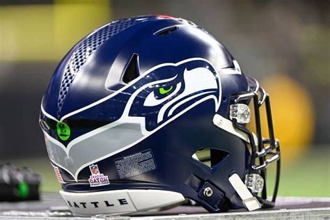 Do All NFL Players Have Headsets In Their Helmets?