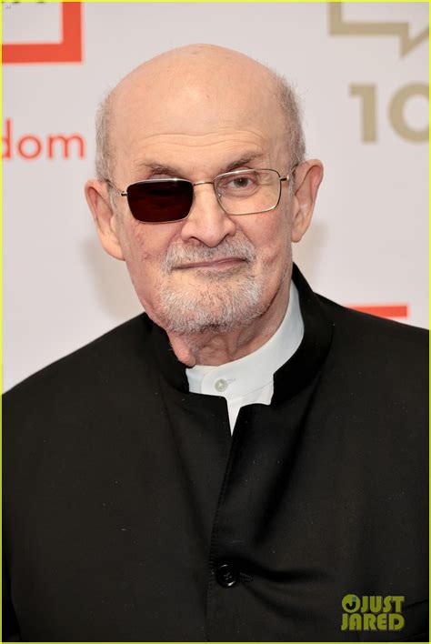 Salman Rushdie Makes First Public Appearance Since Being Stabbed On ...