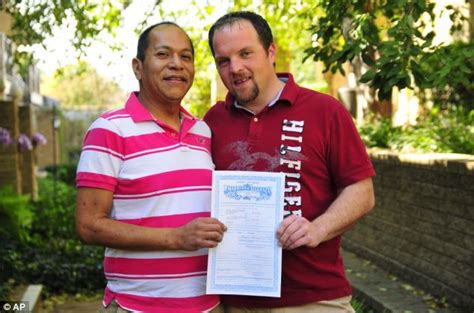 Gay Couple Marries On Indian Reservation To Avoid Oklahoma Same Sex Marriage Ban Daily Mail Online