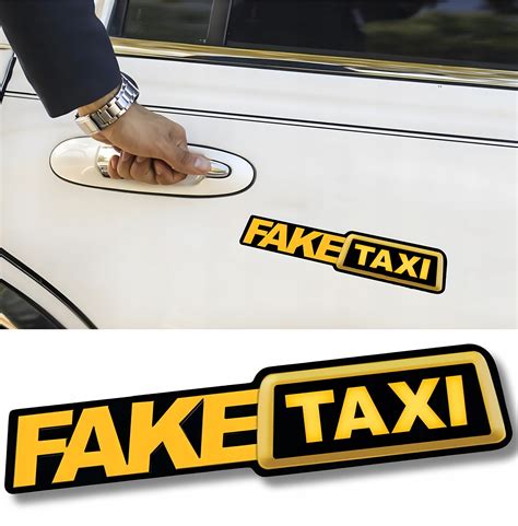 ŚMIESZNE NAKLEJKI NA SAMOCHÓD NALEPKA WLEPKA FAKE TAXI 20cm HIT