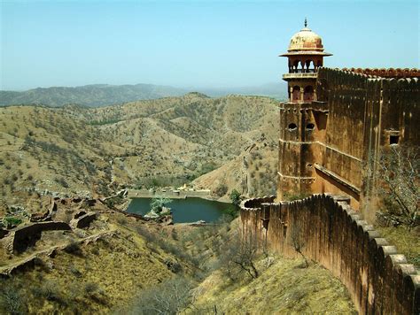 filerajasthan jaipur jaigarh fort perimeter walls apr  jpg