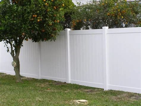 Durability And Elegance The Advantages Of Vinyl Fencing For Your Home