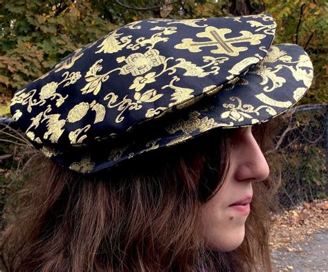 Black And Gold Renaissance Hat Tudor Flat Cap Etsy