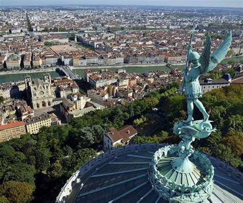 Un lieu une histoire Basilique Notre Dame de Fourvière lâme de Lyon