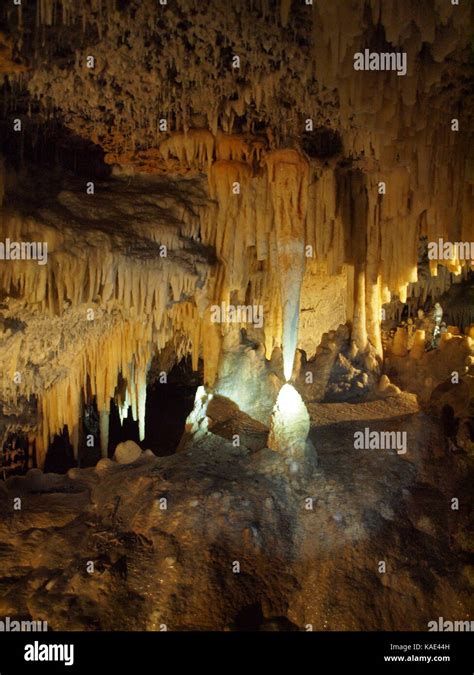 Crystal Caves Bermuda A Prime Tourist Destination Spot And Must See