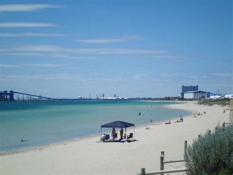 Rockingham Beach - Picture of Rockingham Beach, Rockingham - TripAdvisor