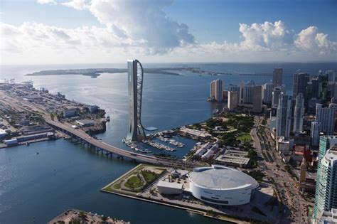 Construction Begins on Miami’s Tallest Tower | ArchDaily