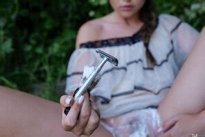 AMATEUR GIRL Thelifeerotic