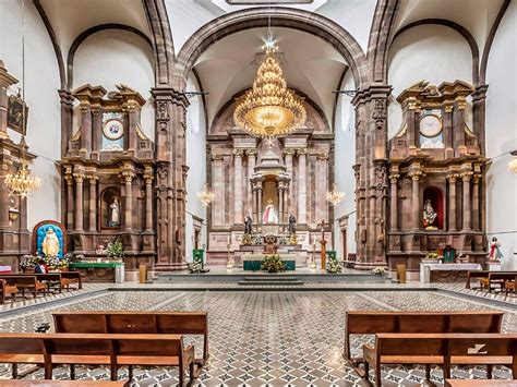 Fotograf As Del Templo De San Francisco En San Miguel De Allende