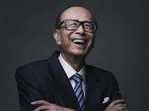 香港首富李嘉誠創業史，他的成功秘訣只有一個字 每日頭條