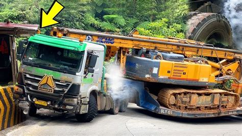 Extreme Dangerous Excavator Truck Operator Skills Total Idiots