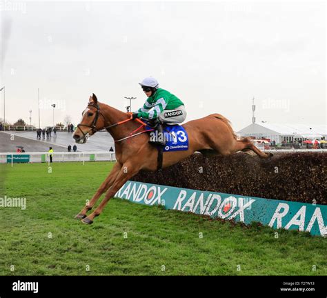 Rachel blackmore grand national hi-res stock photography and images - Alamy