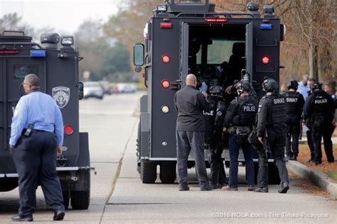 Man In Algiers Standoff With Nopd Swat Surrenders Wanted For Attempted Murder Crimepolice