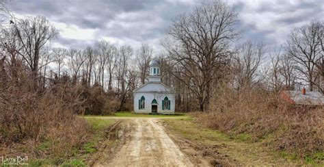 This Ghost Town Chapel In Mississippi Is Hauntingly Beautiful Ghost