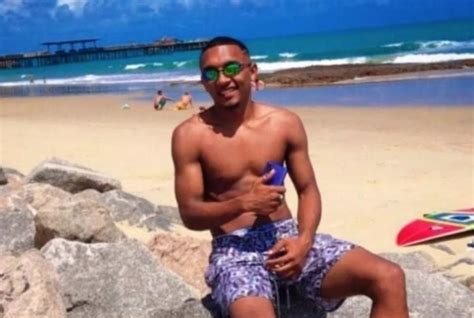 Ap S Dois Dias Desaparecido Mc Black Achado Morto Em Praia Do Cear