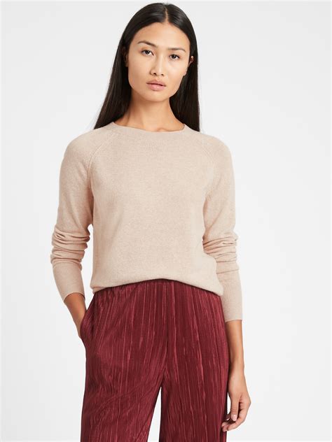 Italian Wool Blend Cropped Sweater Banana Republic