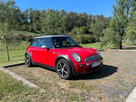 Polovni MINI Cooper 2006 God Polovni Automobili Srbija Kraljevo