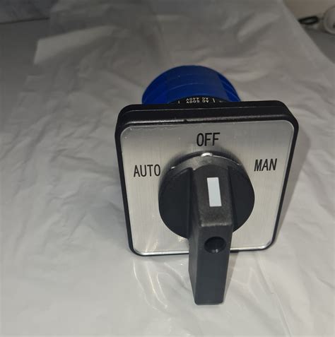 Selector De Posiciones Auto Off Man De Amperes Switch Interruptor