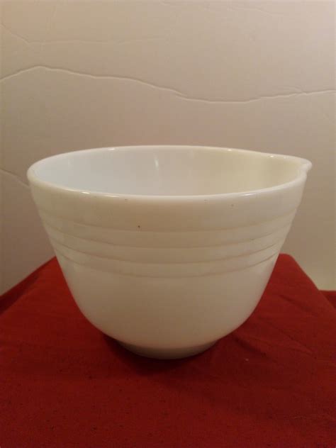 Vintage Pyrex Hamilton Beach White Milk Glass Mixing Bowl With Etsy