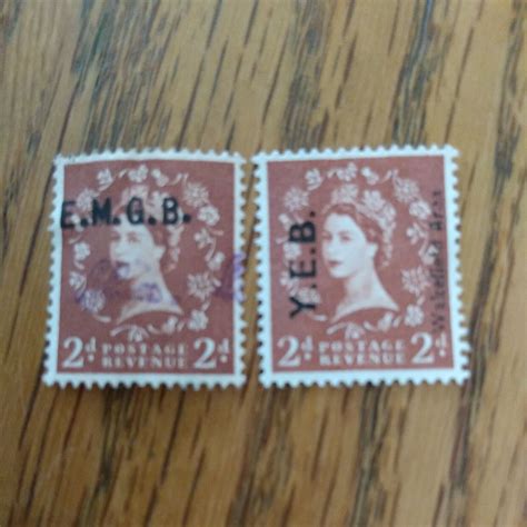 Great Britain Queen Elizabeth Ll D Postage Revenue Stamp Lot Ebay