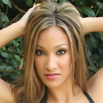 Exotic Beauty Kira Vixen In A Bikini In The Pool Photos