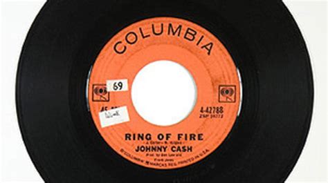 Johnny Cash Ring Of Fire 500 Greatest Songs Of All Time Rolling