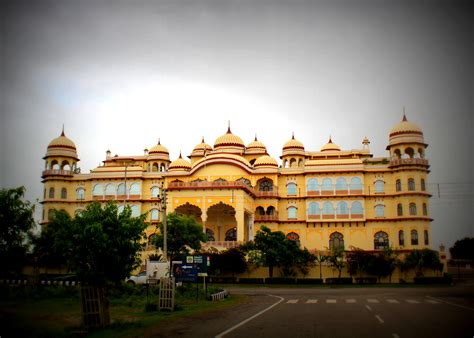 5 Highlights Of My Staycation At Noor Mahal Karnal Pendown Travel