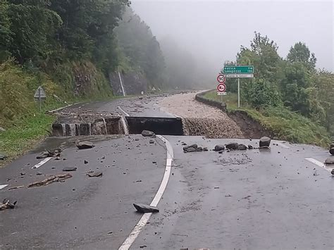 Cerrado el túnel de Somport por un desprendimiento en la carretera