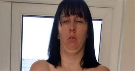 Mum Of Two S Hilarious Upside Down Bikini Instagram Post Is Very Relatable The Mirror