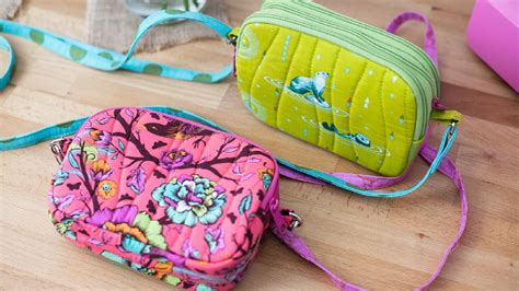 Triple Zipper Bag Free Sewing Pattern With A Tutorial