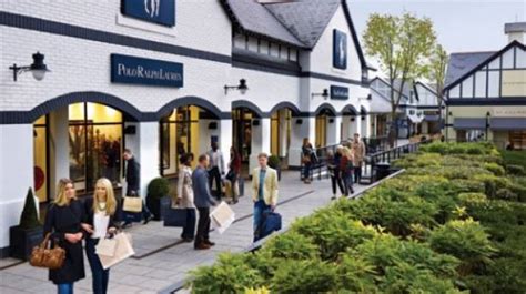 Retail heaven at Cheshire Oaks Designer Outlet | VisitEngland