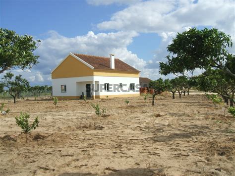 Quintas e casas rústicas Quinta à venda em Benavente SUPERCASA