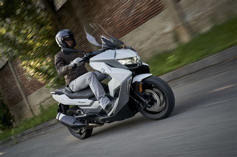 Motorrad Vergleich Voge Sr I Abs Vs Bmw C Gt